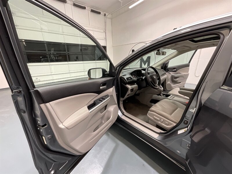 2012 Honda CR-V EX-L AWD / 21,000 MILES / Leather Sunroof Camera / LOCAL SUV w. ZERO RUST / LIKE NEW CONDITION - Photo 31 - Gladstone, OR 97027