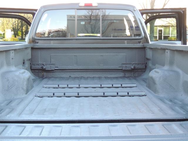 2005 Ford F-350 Super Duty Lariat / 4X4 / DIESEL / DUALLY   - Photo 22 - Portland, OR 97217