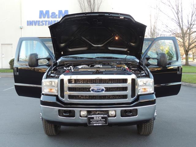 2005 Ford F-350 Super Duty Lariat / 4X4 / DIESEL / DUALLY   - Photo 29 - Portland, OR 97217