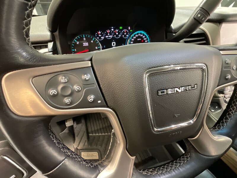 2019 GMC Yukon Denali Sport Utility 4X4 / 6.2L V8 /1-OWNER  LOCAL  / FULLY LOADED - Photo 50 - Gladstone, OR 97027