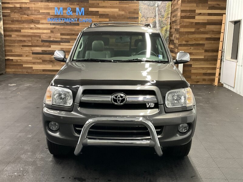 2007 Toyota Sequoia Limited 4X4 / 3RD SEAT / Leather / DVD / Navi  Backup Camera / DVD Player/ Navigation / ONLY 125,000 MILES - Photo 5 - Gladstone, OR 97027