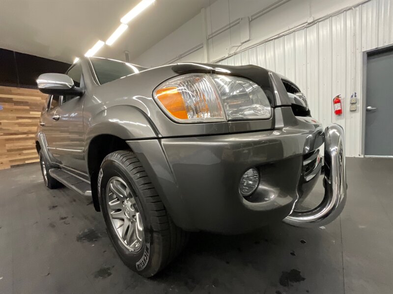 2007 Toyota Sequoia Limited 4X4 / 3RD SEAT / Leather / DVD / Navi  Backup Camera / DVD Player/ Navigation / ONLY 125,000 MILES - Photo 10 - Gladstone, OR 97027