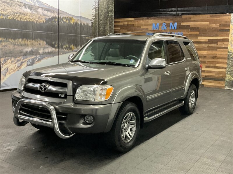 2007 Toyota Sequoia Limited 4X4 / 3RD SEAT / Leather / DVD / Navi  Backup Camera / DVD Player/ Navigation / ONLY 125,000 MILES - Photo 1 - Gladstone, OR 97027