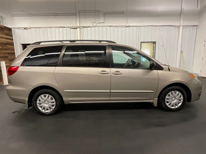 2005 Toyota Sienna LE 7Passenger Van / 3.3L V6 /  Timing Belt replace   - Photo 4 - Gladstone, OR 97027