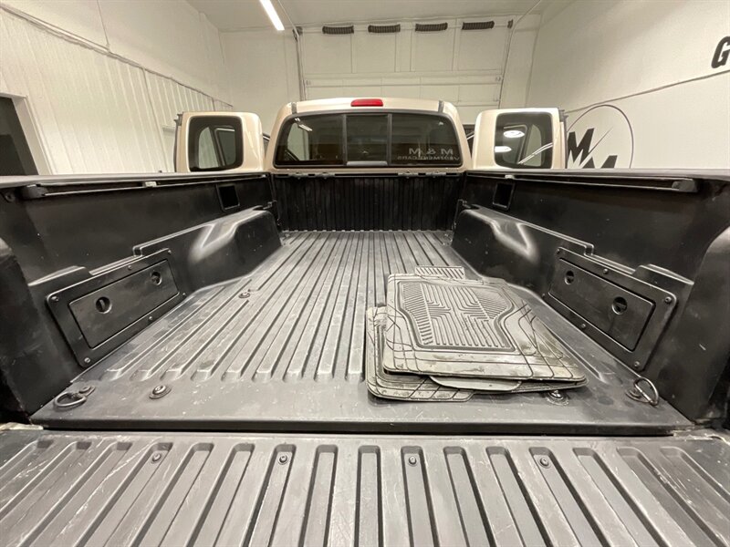 2007 Toyota Tacoma V6 SR5 Access Cab 4X4 / 6-SPEED MANUAL / 6-Ft Bed / LOCAL TRUCK w. ZERO RUST - Photo 42 - Gladstone, OR 97027