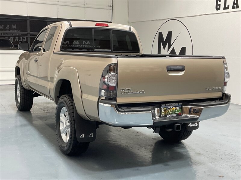2007 Toyota Tacoma V6 SR5 Access Cab 4X4 / 6-SPEED MANUAL / 6-Ft Bed / LOCAL TRUCK w. ZERO RUST - Photo 7 - Gladstone, OR 97027