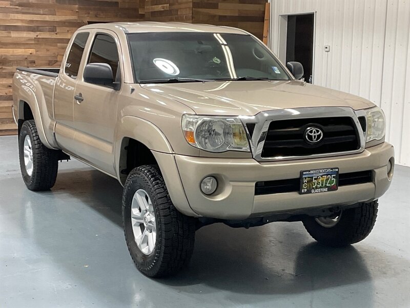 2007 Toyota Tacoma V6 SR5 Access Cab 4X4 / 6-SPEED MANUAL / 6-Ft Bed / LOCAL TRUCK w. ZERO RUST - Photo 2 - Gladstone, OR 97027
