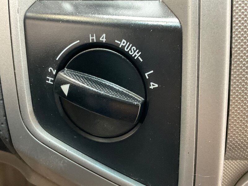 2007 Toyota Tacoma V6 SR5 Access Cab 4X4 / 6-SPEED MANUAL / 6-Ft Bed / LOCAL TRUCK w. ZERO RUST - Photo 21 - Gladstone, OR 97027