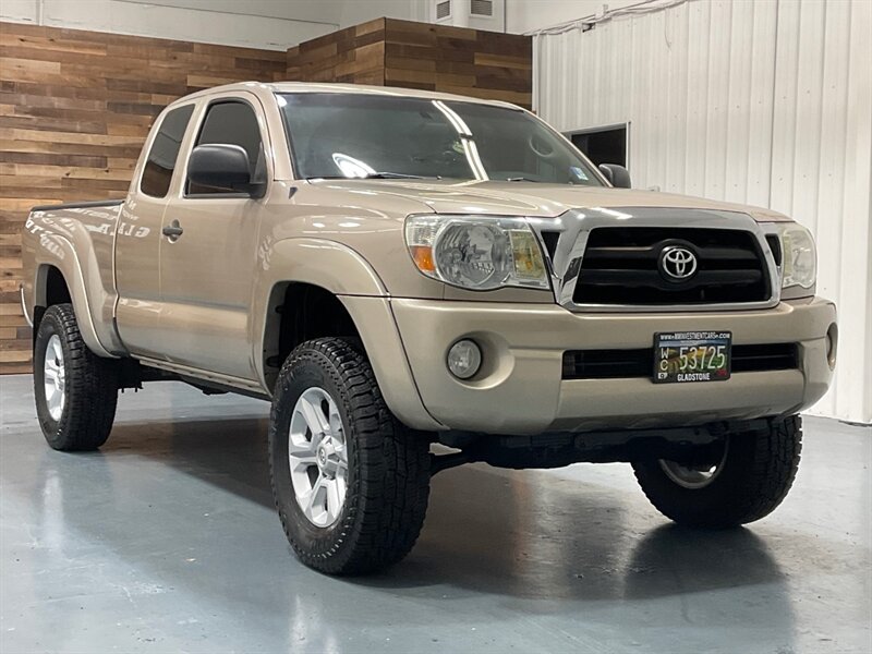 2007 Toyota Tacoma V6 SR5 Access Cab 4X4 / 6-SPEED MANUAL / 6-Ft Bed / LOCAL TRUCK w. ZERO RUST - Photo 54 - Gladstone, OR 97027
