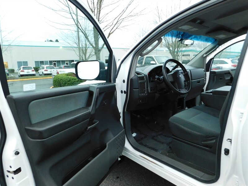 2006 Nissan Titan XE 4dr Crew Cab 4x4 / Local Truck / Excel Cond   - Photo 11 - Portland, OR 97217