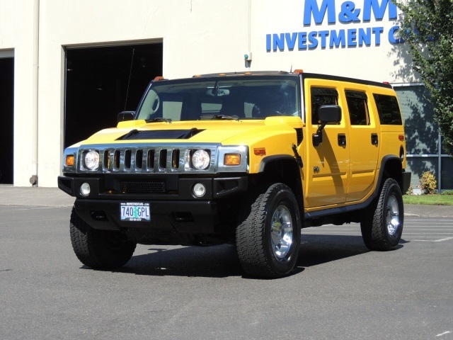 2004 Hummer H2 SUV 4X4 / 3rd Seat / Rear DVD / Moon Roof