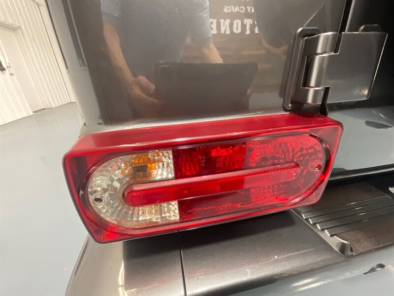 2013 Mercedes-Benz G 550 AWD / 5.5L V8 / Leather Heated Sunroof   - Photo 28 - Gladstone, OR 97027