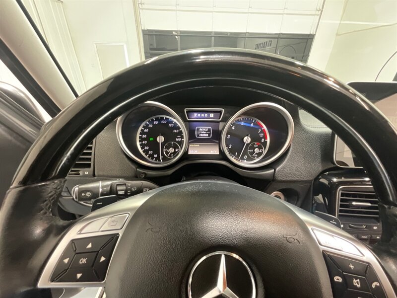2013 Mercedes-Benz G 550 AWD / 5.5L V8 / Leather Heated Sunroof   - Photo 52 - Gladstone, OR 97027
