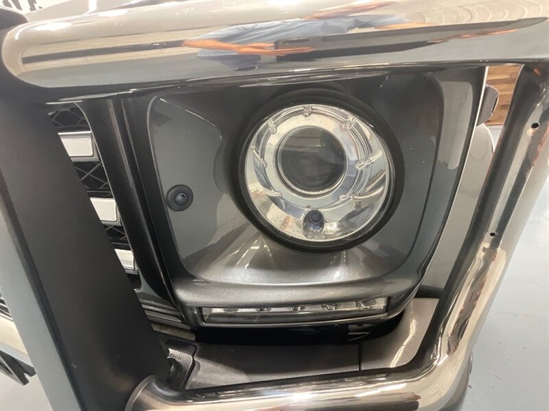 2013 Mercedes-Benz G 550 AWD / 5.5L V8 / Leather Heated Sunroof   - Photo 26 - Gladstone, OR 97027