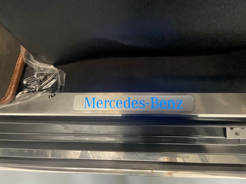 2013 Mercedes-Benz G 550 AWD / 5.5L V8 / Leather Heated Sunroof   - Photo 53 - Gladstone, OR 97027