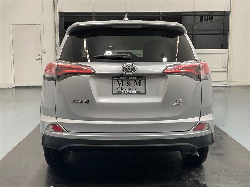 2018 Toyota RAV4 LE Sport Utility AWD / Backup Camera / 60,000 MILE  / LOCAL ZERO RUST - Photo 6 - Gladstone, OR 97027