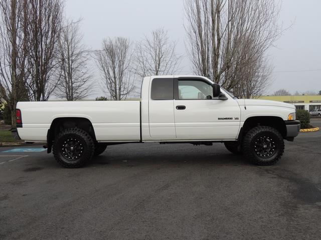 2001 Dodge Ram 1500 ST 4dr Quad Cab ST / 4X4 / 5-SPEED / LIFTED   - Photo 4 - Portland, OR 97217