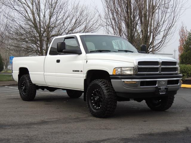 2001 Dodge Ram 1500 ST 4dr Quad Cab ST / 4X4 / 5-SPEED / LIFTED   - Photo 2 - Portland, OR 97217