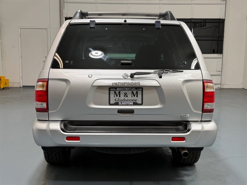 2002 Nissan Pathfinder SE Sport Utility 4X4 / 1-OWNER LOCAL / LOW MILES / Sunroof / ZERO RUST - Photo 6 - Gladstone, OR 97027