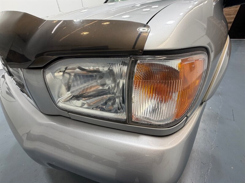 2002 Nissan Pathfinder SE Sport Utility 4X4 / 1-OWNER LOCAL / LOW MILES / Sunroof / ZERO RUST - Photo 26 - Gladstone, OR 97027