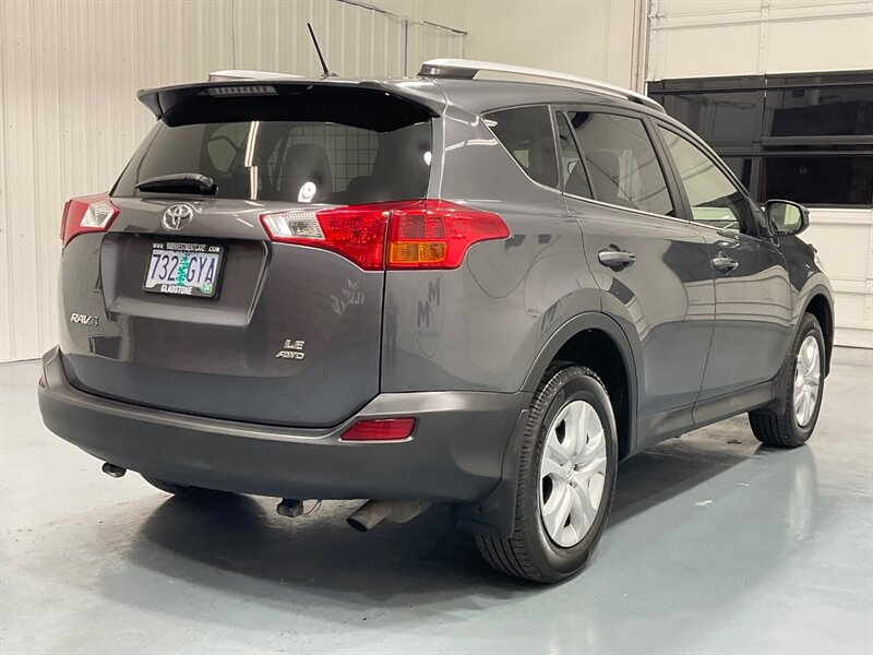 2014 Toyota RAV4 LE Sport Utility AWD / 2.5L 4Cyl / Backup Camera  / Local SUV w. ZERO RUST - Photo 7 - Gladstone, OR 97027