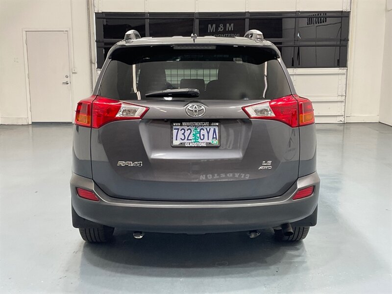 2014 Toyota RAV4 LE Sport Utility AWD / 2.5L 4Cyl / Backup Camera  / Local SUV w. ZERO RUST - Photo 6 - Gladstone, OR 97027