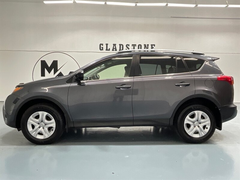 2014 Toyota RAV4 LE Sport Utility AWD / 2.5L 4Cyl / Backup Camera  / Local SUV w. ZERO RUST - Photo 3 - Gladstone, OR 97027