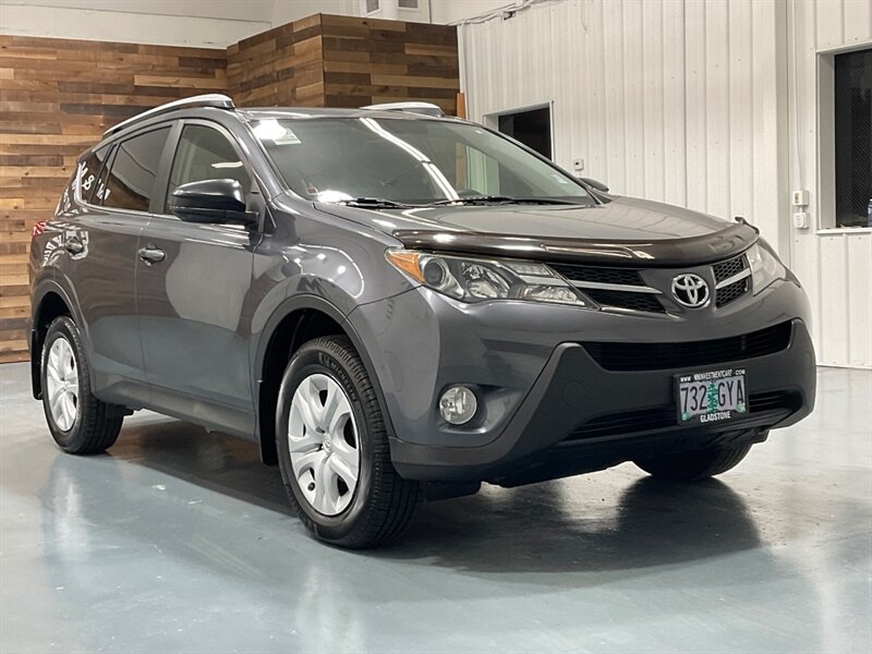 2014 Toyota RAV4 LE Sport Utility AWD / 2.5L 4Cyl / Backup Camera  / Local SUV w. ZERO RUST - Photo 52 - Gladstone, OR 97027