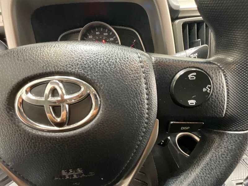 2014 Toyota RAV4 LE Sport Utility AWD / 2.5L 4Cyl / Backup Camera  / Local SUV w. ZERO RUST - Photo 47 - Gladstone, OR 97027