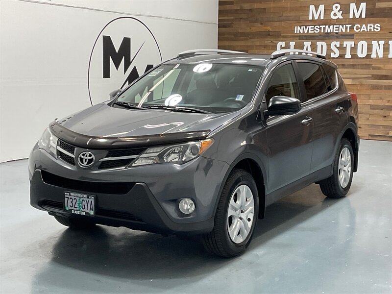 2014 Toyota RAV4 LE Sport Utility AWD / 2.5L 4Cyl / Backup Camera  / Local SUV w. ZERO RUST - Photo 1 - Gladstone, OR 97027