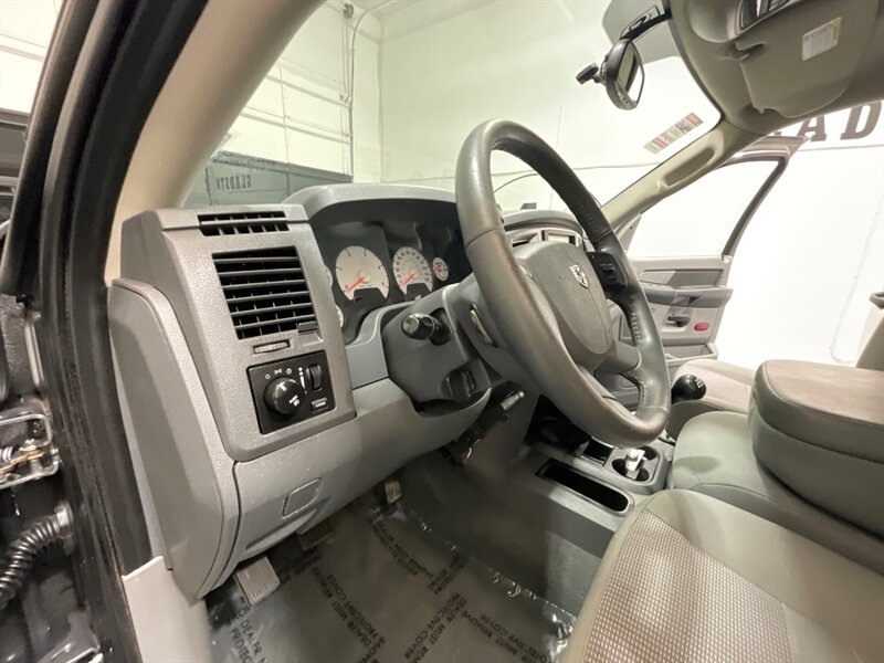 2008 Dodge Ram 3500 BIG HORN 4X4 6-SPEED MANUAL/6.7L CUMMINS DIESEL /1-OWNER LOCAL w. ZERO RUST / LONG BED - Photo 36 - Gladstone, OR 97027