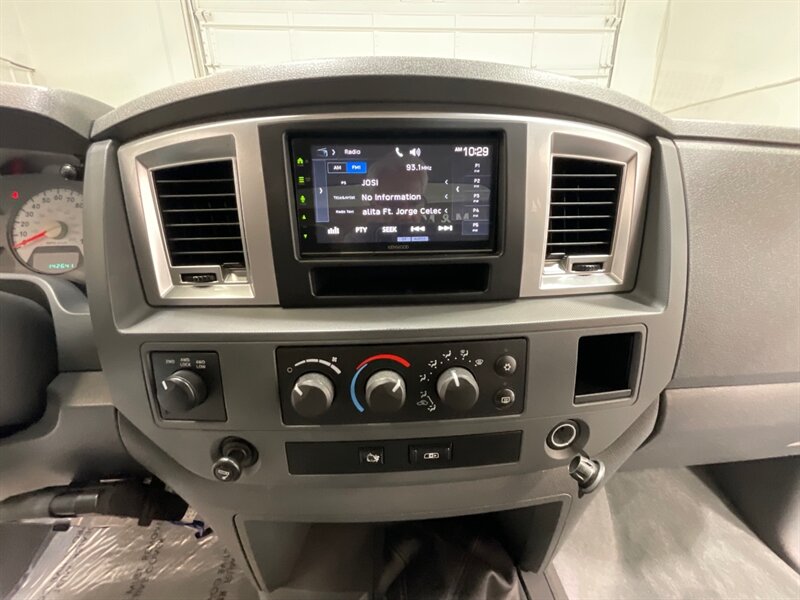 2008 Dodge Ram 3500 BIG HORN 4X4 6-SPEED MANUAL/6.7L CUMMINS DIESEL /1-OWNER LOCAL w. ZERO RUST / LONG BED - Photo 18 - Gladstone, OR 97027
