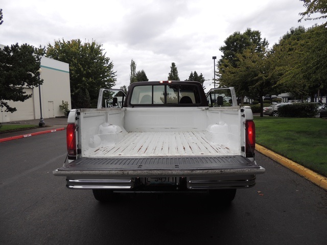 1997 Ford F-250 XLT Heavy Duty/ 4X4 / Long Bed / 7.3L Turbo Diesel   - Photo 16 - Portland, OR 97217