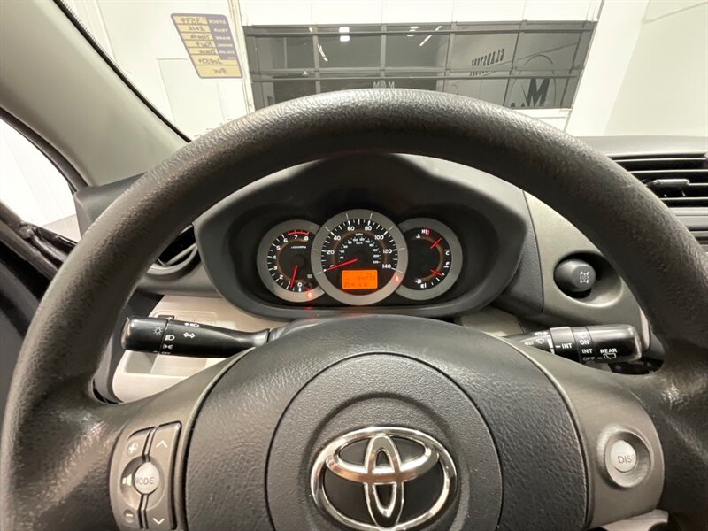 2012 Toyota RAV4 Sport Utility 4X4 / Sunroof / 1-OWNER / 84K MILES   - Photo 45 - Gladstone, OR 97027