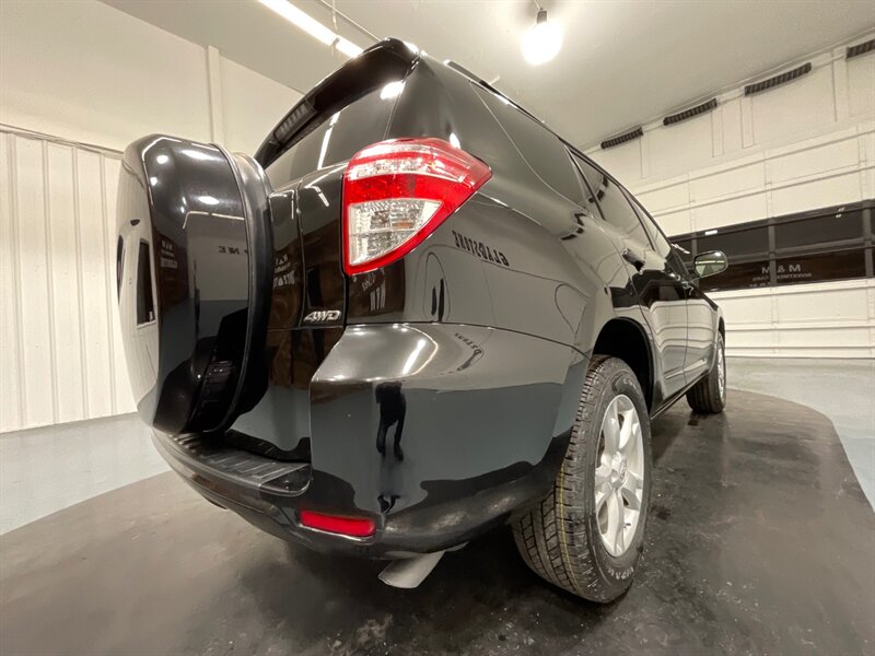 2012 Toyota RAV4 Sport Utility 4X4 / Sunroof / 1-OWNER / 84K MILES   - Photo 33 - Gladstone, OR 97027