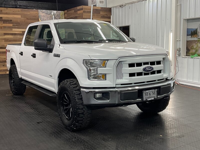 2015 Ford F-150 Crew Cab 4X4 / EcoBo   - Photo 2 - Gladstone, OR 97027