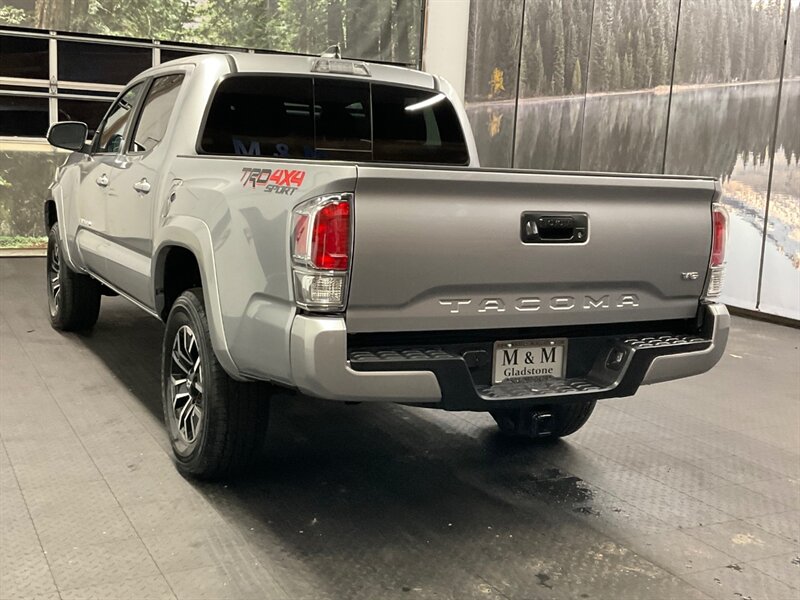 2021 Toyota Tacoma TRD Sport Double Cab 4X4 /V6 /1-Owner / 6,000 MILE  LOCAL OREGON TRUCK / LIKE NEW CONDITION / SHARP & CLEAN !! - Photo 7 - Gladstone, OR 97027