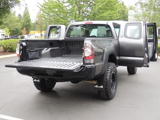 2011 Toyota Tacoma SR5 / 4X4 / 5-SPEED MANUAL / LIFTED LIFTED   - Photo 27 - Portland, OR 97217