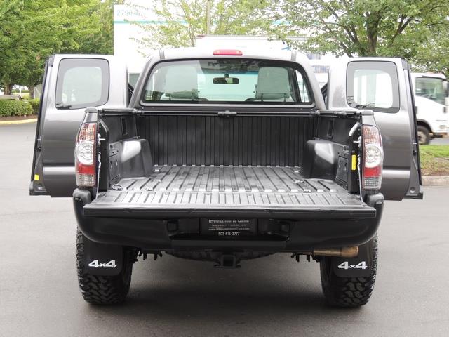 2011 Toyota Tacoma SR5 / 4X4 / 5-SPEED MANUAL / LIFTED LIFTED   - Photo 18 - Portland, OR 97217