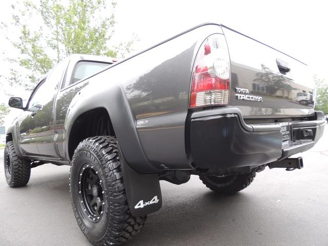 2011 Toyota Tacoma SR5 / 4X4 / 5-SPEED MANUAL / LIFTED LIFTED   - Photo 11 - Portland, OR 97217