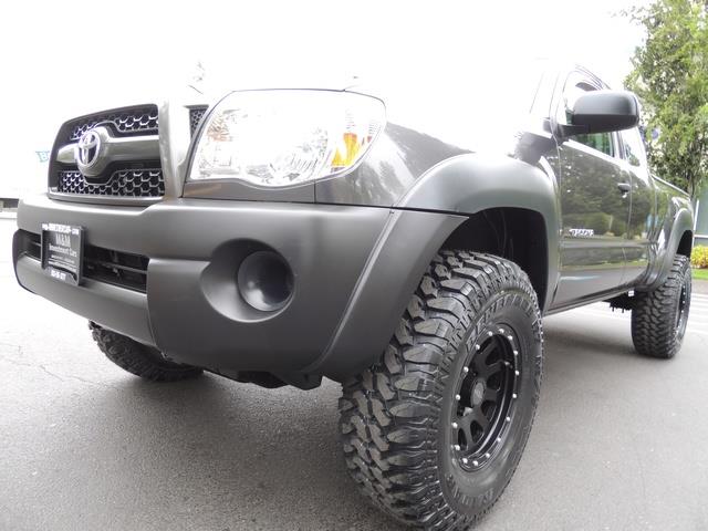 2011 Toyota Tacoma SR5 / 4X4 / 5-SPEED MANUAL / LIFTED LIFTED   - Photo 9 - Portland, OR 97217