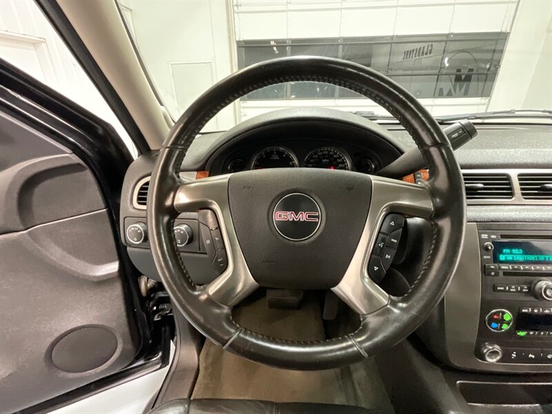 2007 GMC Yukon XL SLT 2500 4X4 / 6.0L V8 / 1-OWNER / FULLYLOADED / LOCAL OREGON SUV / ZERO RUST / Leather Heated Seats / DVD Player - Photo 22 - Gladstone, OR 97027