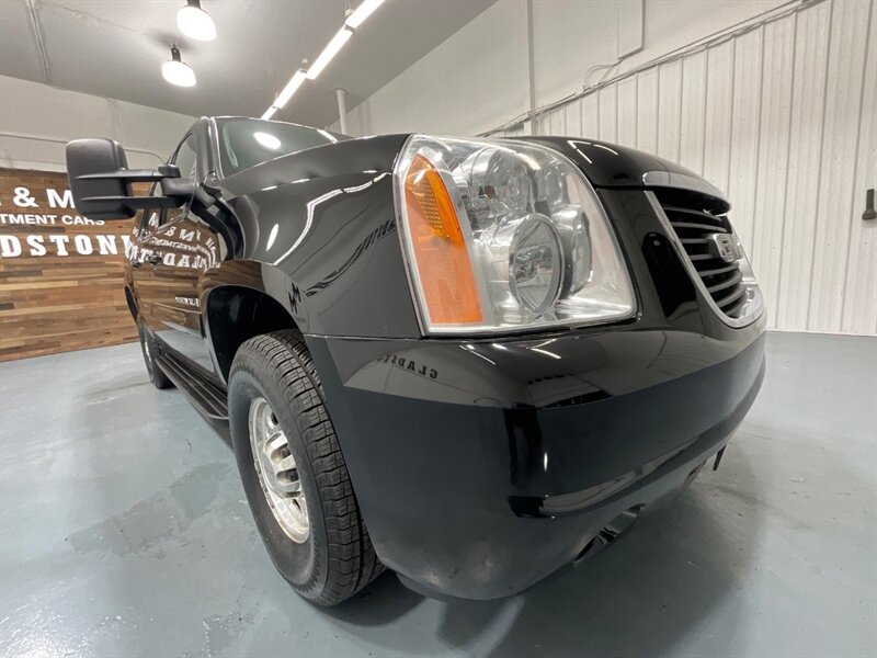 2007 GMC Yukon XL SLT 2500 4X4 / 6.0L V8 / 1-OWNER / FULLYLOADED / LOCAL OREGON SUV / ZERO RUST / Leather Heated Seats / DVD Player - Photo 53 - Gladstone, OR 97027