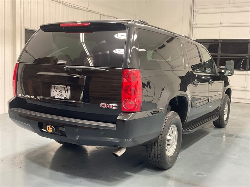 2007 GMC Yukon XL SLT 2500 4X4 / 6.0L V8 / 1-OWNER / FULLYLOADED / LOCAL OREGON SUV / ZERO RUST / Leather Heated Seats / DVD Player - Photo 7 - Gladstone, OR 97027