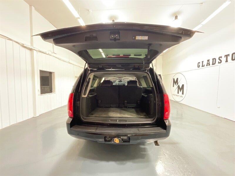 2007 GMC Yukon XL SLT 2500 4X4 / 6.0L V8 / 1-OWNER / FULLYLOADED / LOCAL OREGON SUV / ZERO RUST / Leather Heated Seats / DVD Player - Photo 43 - Gladstone, OR 97027