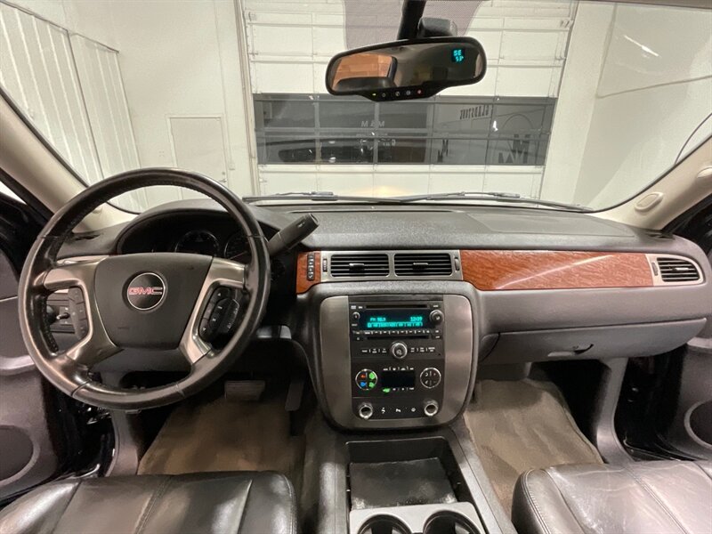 2007 GMC Yukon XL SLT 2500 4X4 / 6.0L V8 / 1-OWNER / FULLYLOADED / LOCAL OREGON SUV / ZERO RUST / Leather Heated Seats / DVD Player - Photo 35 - Gladstone, OR 97027