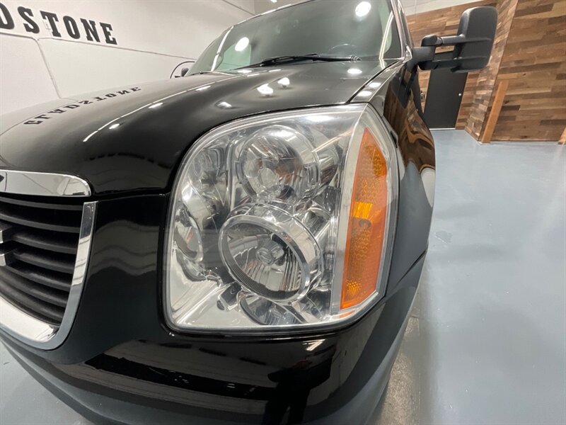2007 GMC Yukon XL SLT 2500 4X4 / 6.0L V8 / 1-OWNER / FULLYLOADED / LOCAL OREGON SUV / ZERO RUST / Leather Heated Seats / DVD Player - Photo 26 - Gladstone, OR 97027