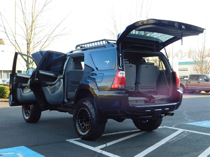 2006 Toyota 4Runner SR5 SUV 4X4 / V8 / 3RD SEAT / LIFTED LIFTED   - Photo 26 - Portland, OR 97217