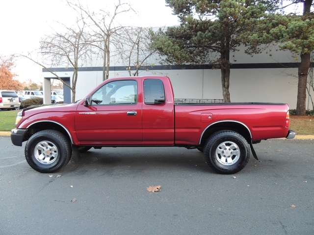 1999 Toyota Tacoma SR5/ Xtra Cab / 4X4 / 4Cyl / 5-Speed Manual   - Photo 3 - Portland, OR 97217