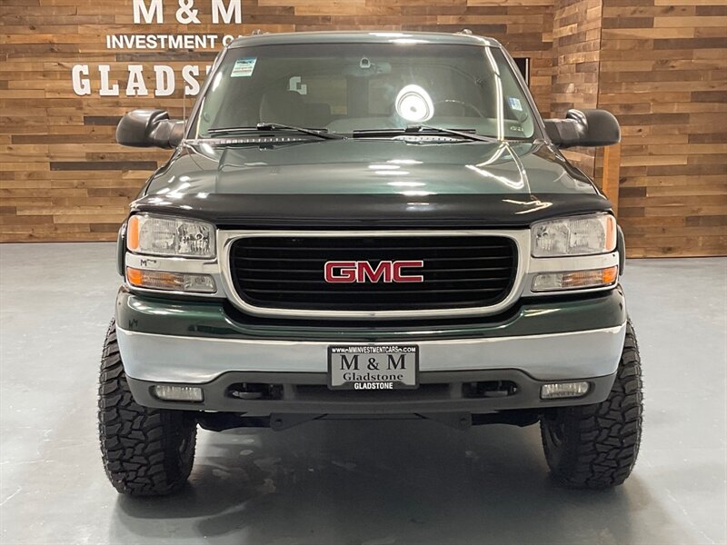 2003 GMC Yukon XL 2500 SLE 4X4 / 6.0L V8 / 1-OWNER / LIFTED  / BRAND NEW TIRES / Backup Camera / 3RD ROW SEAT / ZERO RUST - Photo 5 - Gladstone, OR 97027